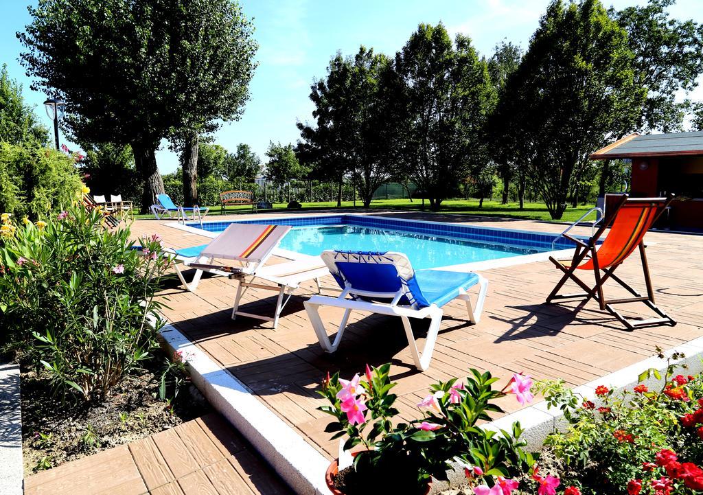 Bed and Breakfast Isola Di Wight San Michele al Tagliamento Esterno foto